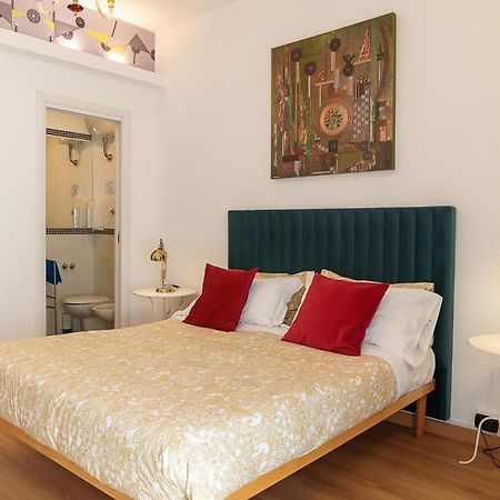 Via Prospero Petroni 9 - Bari Stazione - Hotell Exteriör bild